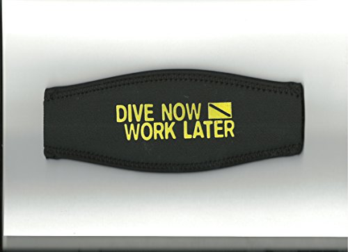 Maskenband, schwarz, Aufdruck:Dive Now-Work Later in gelb von sub-base