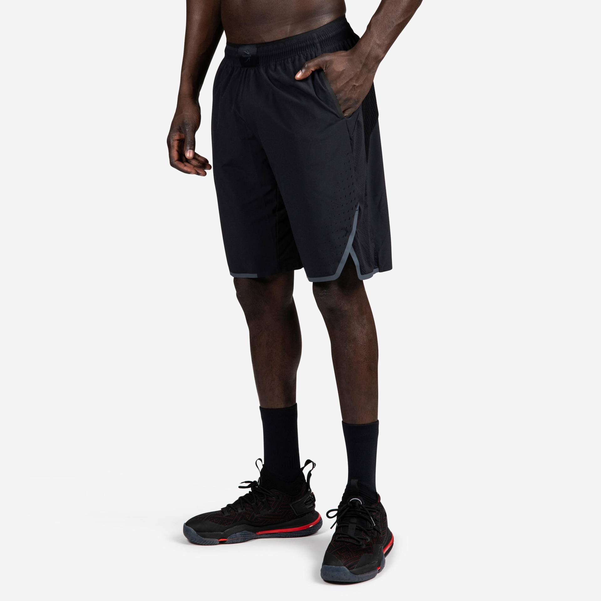 Herren Basketballshorts SH900 schwarz von TARMAK