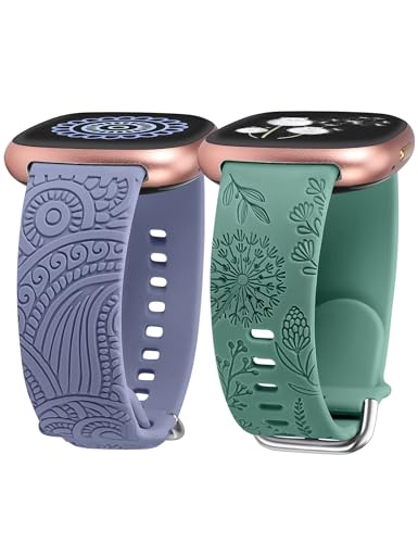 TOYOUTHS 2 Stück Floral Gravierte Armband kompatibel mit Fitbit Versa 4/Versa 3/Sense 2/Sense Armband, Sport Solo Loop Silikon Boho Henna/Löwenzahn Blume Fancy Versa 4 Armbänder, Blau/Grün von TOYOUTHS