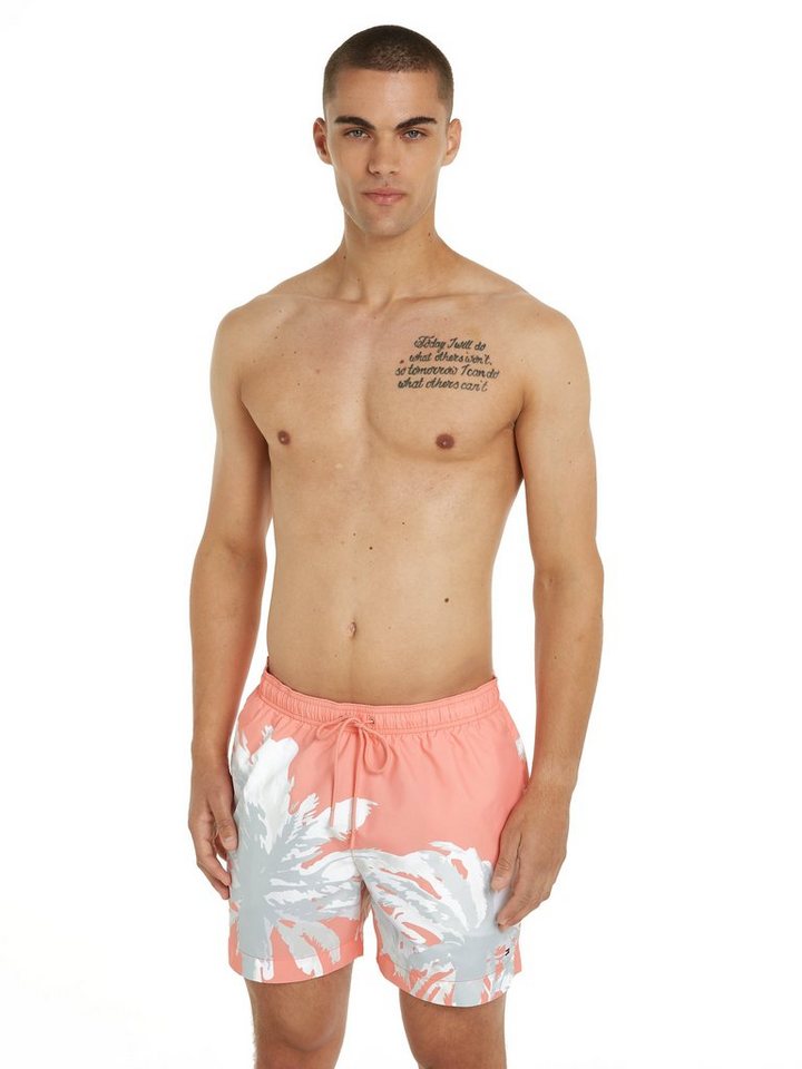Tommy Hilfiger Swimwear Badeshorts MEDIUM DRAWSTRING PLACED mit Palmenprint von Tommy Hilfiger Swimwear