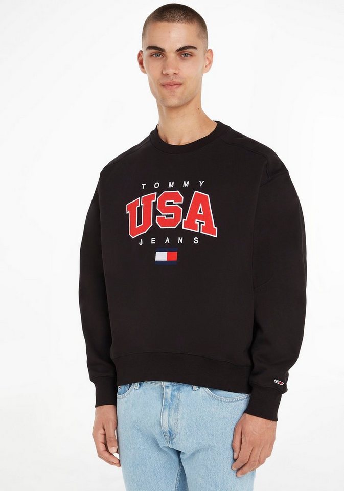 Tommy Jeans Sweatshirt TJM BOXY MODERN SPORT USA CREW mit großflächiger Logostickerei von Tommy Jeans