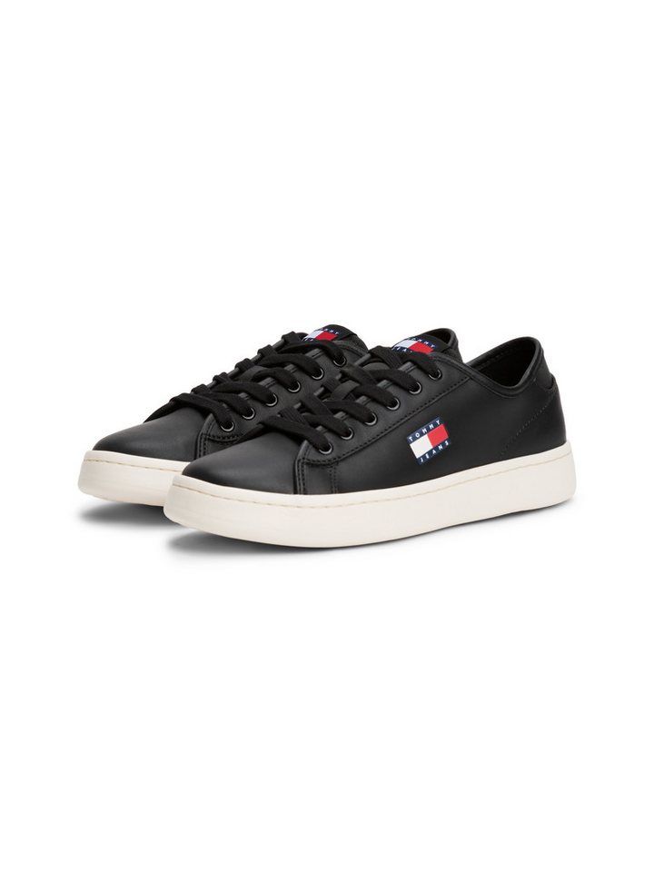 Tommy Jeans TJW LIGHTWEIGHT COURT SNEAKER Plateausneaker, Freizeitschuh, Halbschuh, Schnürschuh mit plakativer Logoflag von Tommy Jeans
