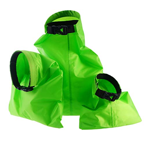 UEETEK 3 Stück/ Set Trockenbeutel,Ultra-light Nylon Packsacks für Camping Bootfahren ,Ideal für die Lagerung von Kleidung/Sonnenschutz Creme / Schuhe Etc Grün,(1,5 L + 2,5 L + 3,5 L) von UEETEK