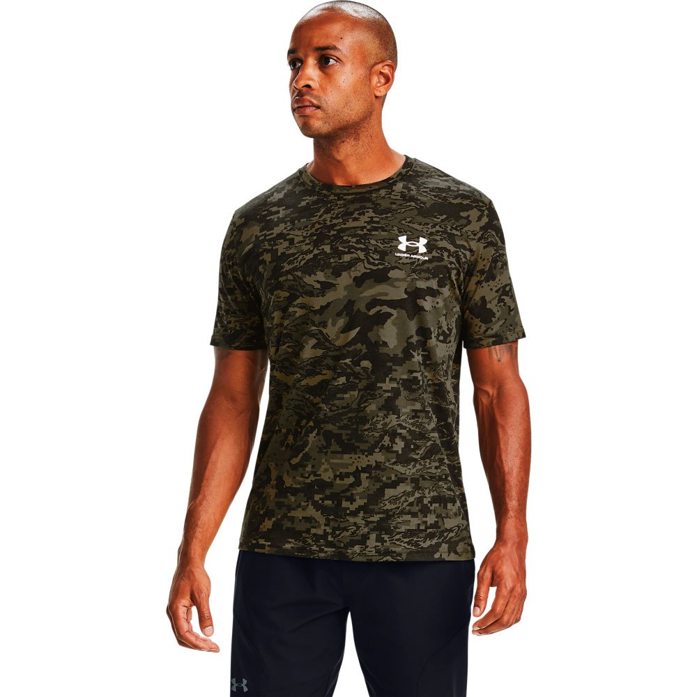 Under Armour Abc Camo Short Sleeve T-shirt Grün L / Regular Mann von Under Armour