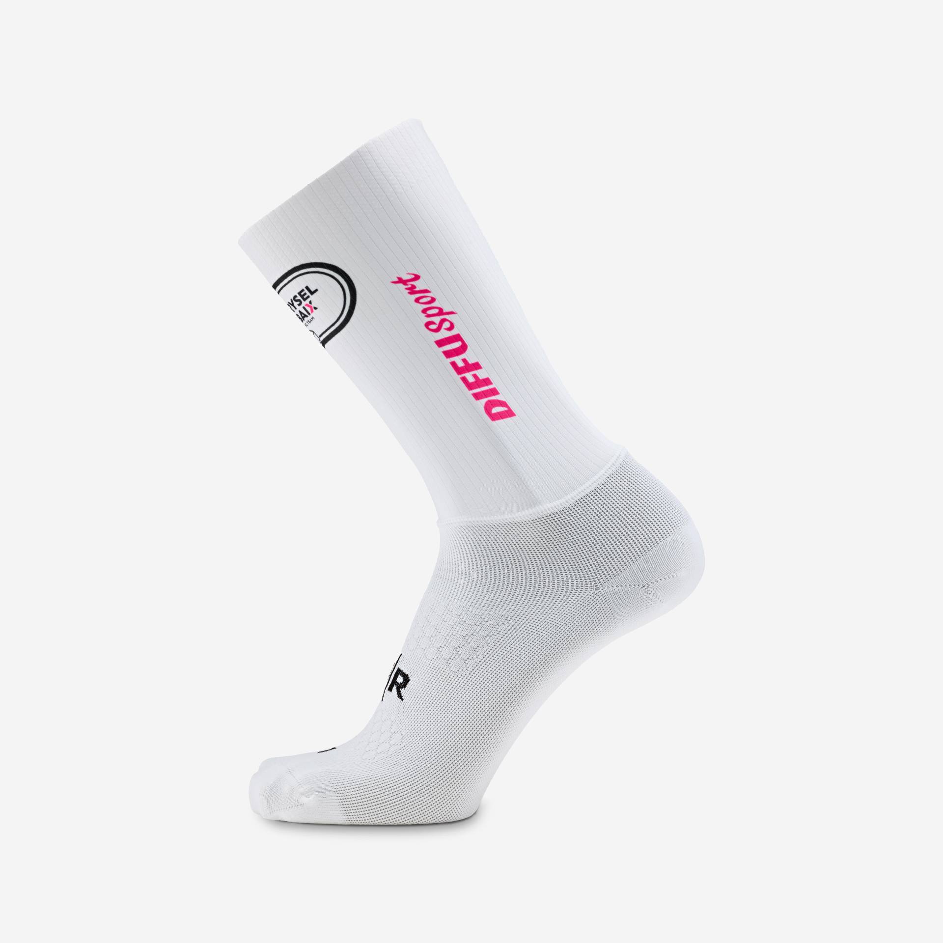 Rennrad Socken „RCR-R“ Van Rysel Roubaix Replica Rennrad Socken „RCR-R“ Van Rysel Roubaix Replica von VAN RYSEL