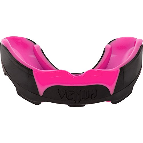 Venum Mundschutz Predator, Schwarz/Rosa, One Size von Venum