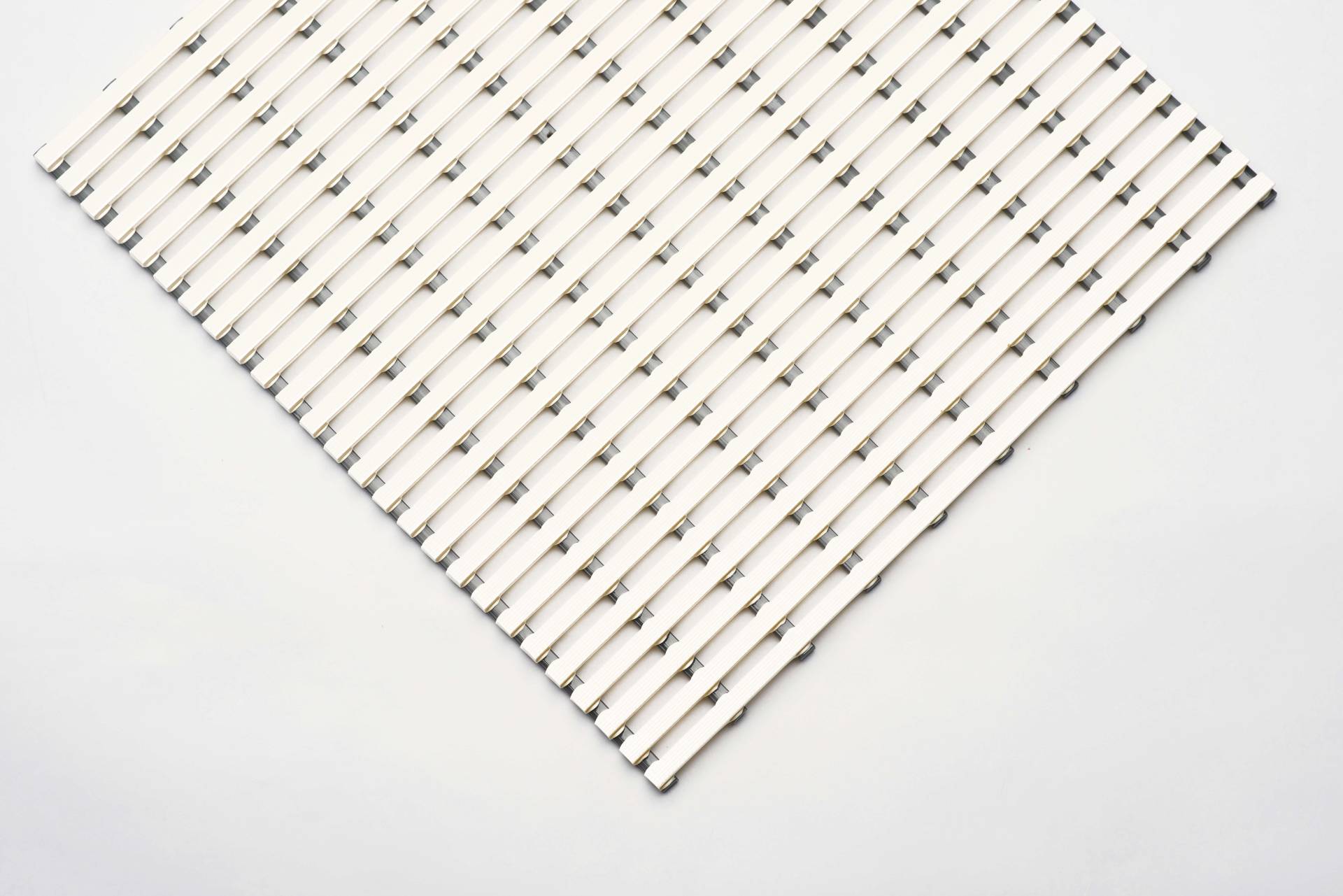 EHA Bädermatte für Nassraum, 100 cm, Weiß von EHA