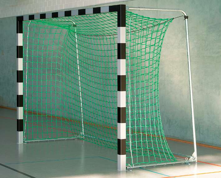 Sport-Thieme Handballtor frei stehend mit patentierter Eckverbindung, 3x2 m, Schwarz-Silber, Mit fest stehenden Netzbügeln von Sport-Thieme