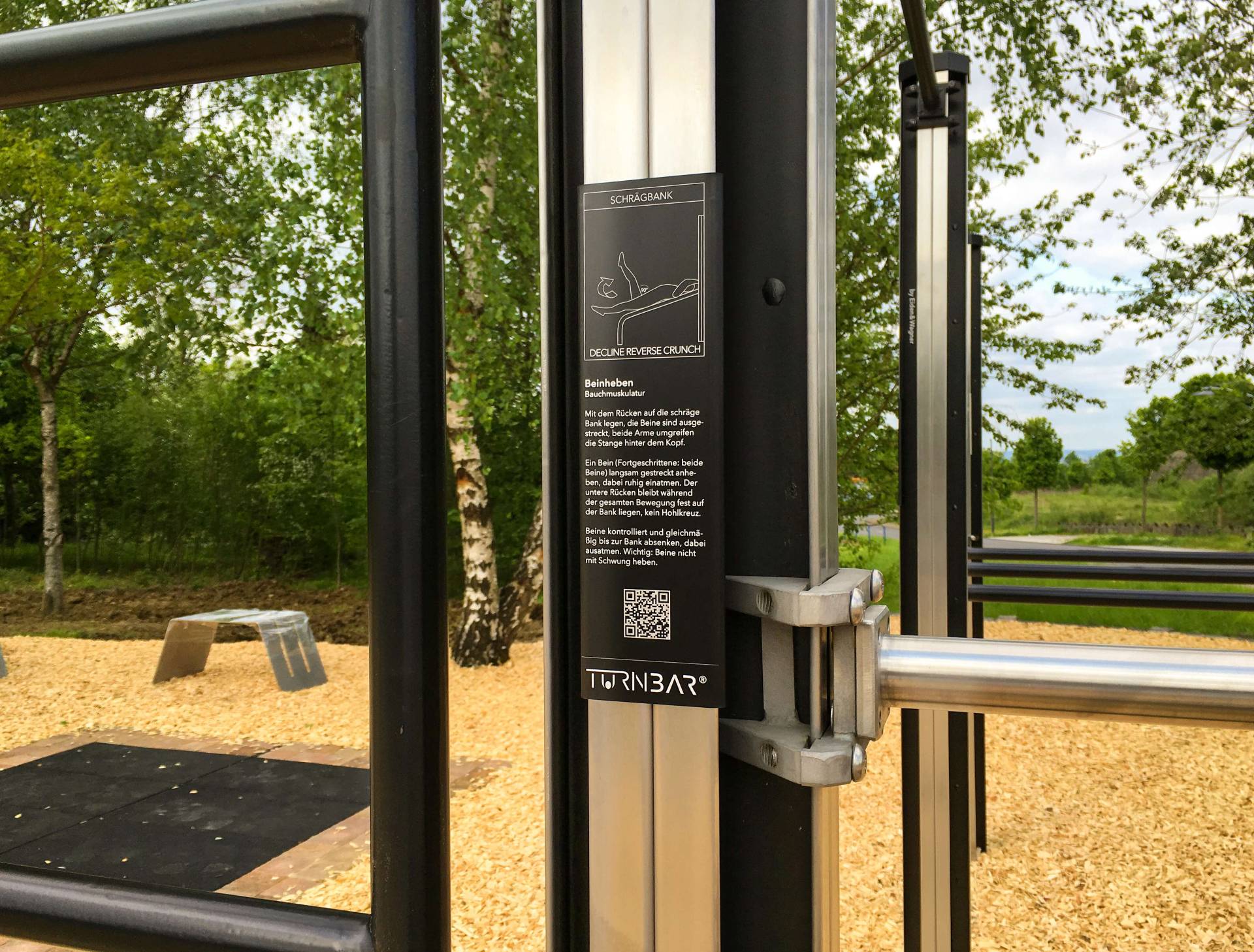 Turnbar Info- und Hinweistafel für Outdoor-Fitnessgeräte von Turnbar von Turnbar