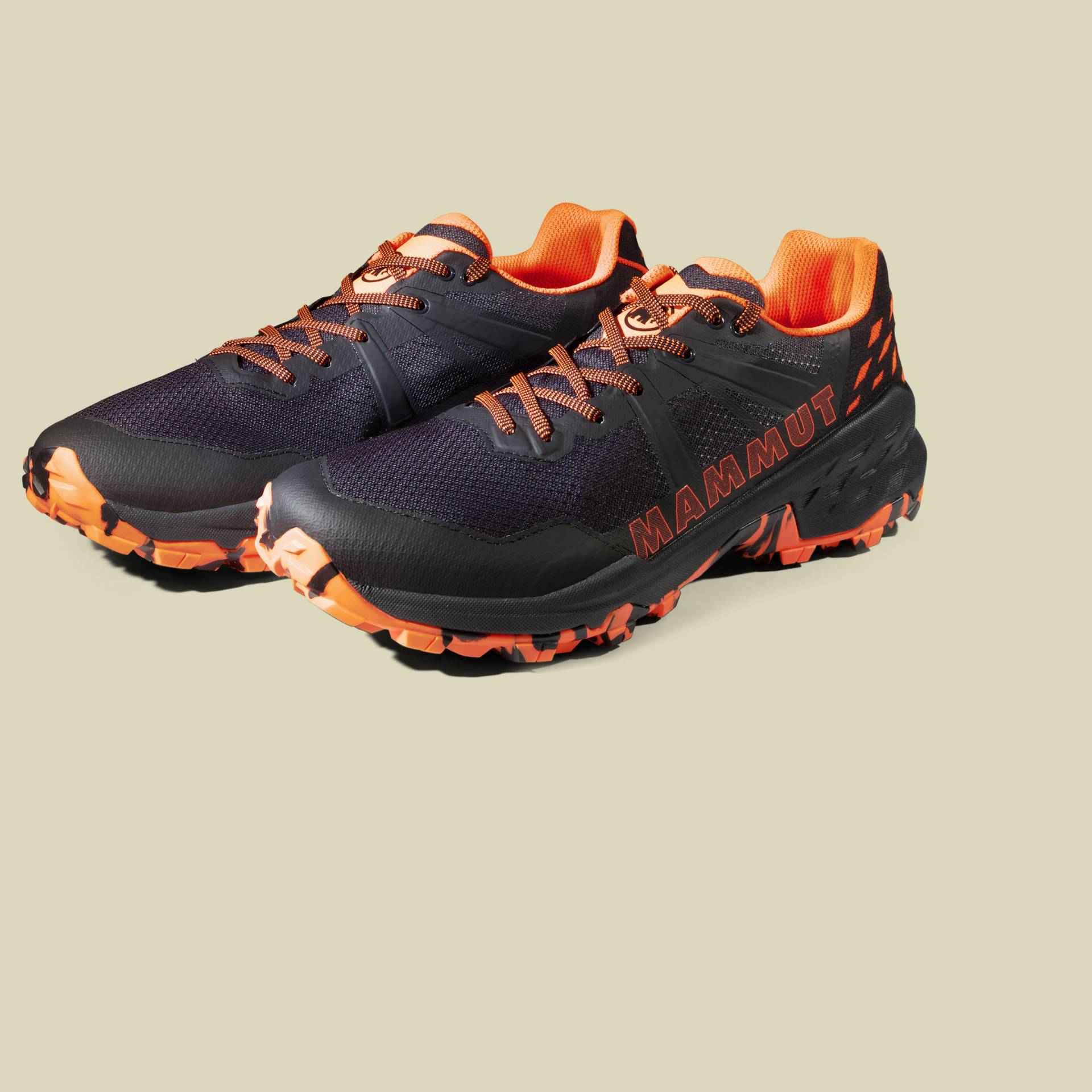 Sertig II Low Men schwarz UK 8 - black-vibrant orange von mammut