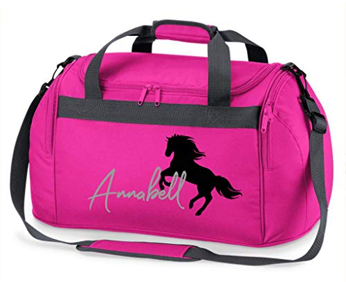 Reittasche mit Namensdruck personalisiert | Motiv aufsteigendes Pferd mit Name | Trage- und Sporttasche für Mädchen zum Reiten in vielen Farben verfügbar (pink) 54 x 28 x 25 cm von minimutz